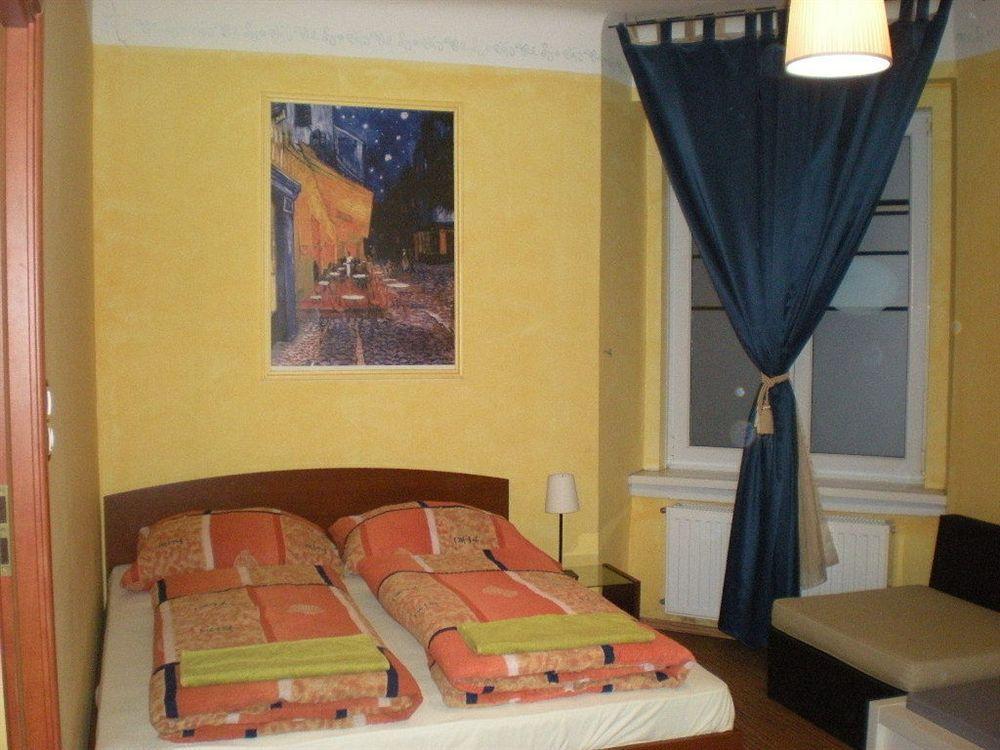 Elvis Guesthouse Budapest Extérieur photo