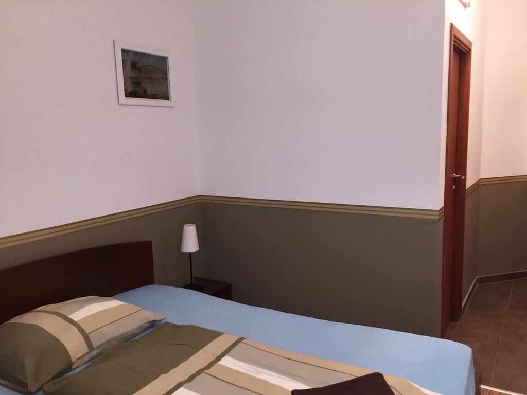 Elvis Guesthouse Budapest Extérieur photo